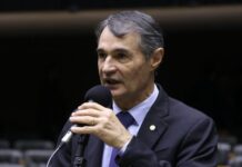 Projeto prevê cota para mulheres em cargos de direção no SUS