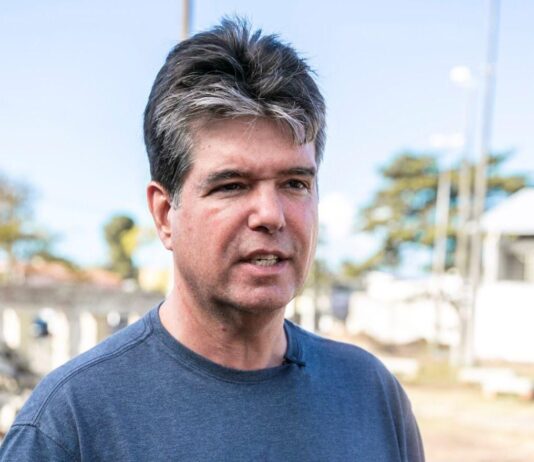 Ruy defende melhorias no abastecimento de água em João Pessoa e critica falta de cobrança da Prefeitura