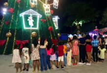 Crianças e adolescentes das Casas da Esperança participam de passeio especial na Carreta da Alegria