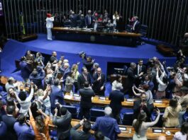 Senado aprova fim da escala 6×1 e redução da jornada de trabalho