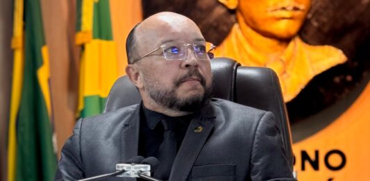 Saulo Germano apresenta projeto para atendimento especializado a gestantes, parturientes e puérperas com autismo em Campina Grande