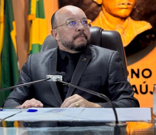 Saulo Germano apresenta projeto para atendimento especializado a gestantes, parturientes e puérperas com autismo em Campina Grande