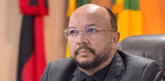 Saulo Germano apresenta projeto para incentivar reutilização solidária de materiais de construção