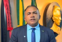 Severino da Prestação presta contas do trabalho durante o recesso e denuncia abandono de Escola Estadual