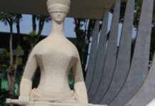 Fux assume relatoria de ação sobre visitas de esposa de Moraes ao Senado