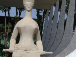 Fux assume relatoria de ação sobre visitas de esposa de Moraes ao Senado