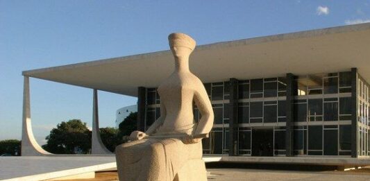 STF: maioria é contra lei que permite pais vetarem aulas sobre gênero