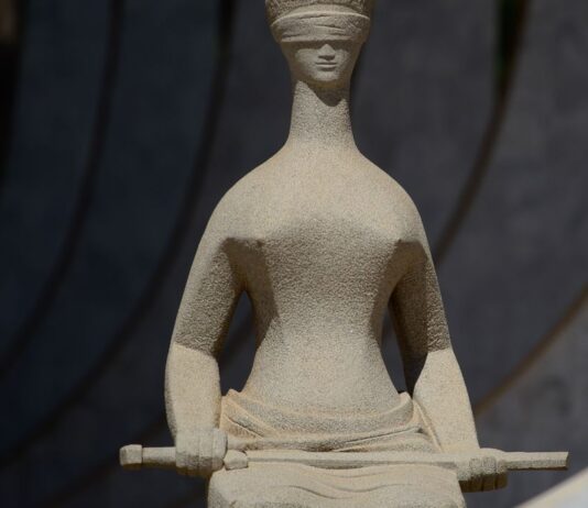 PSOL questiona no STF criação de escolas cívico-militares em São Paulo