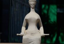 STF mantém decisão que retém passaporte de Bolsonaro