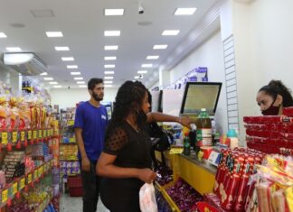 Cesta básica fica mais cara em 17 capitais brasileiras em junho