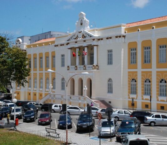 TJPB formaliza contratação de banca organizadora para concurso público