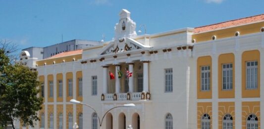 TJPB publica edital de concurso com 50 vagas para Analista Judiciário