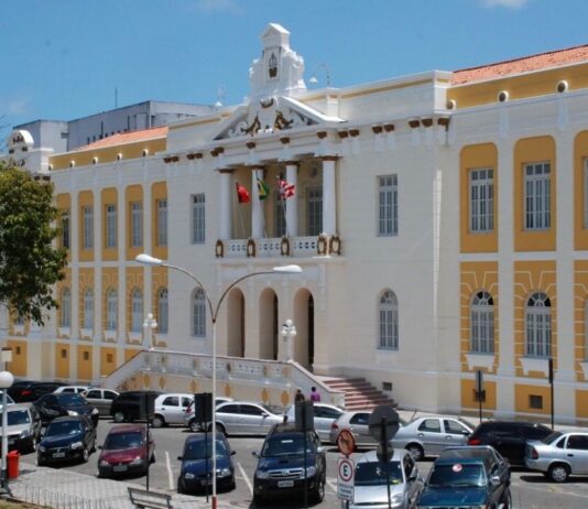 TJPB publica edital de concurso com 50 vagas para Analista Judiciário