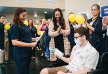 Paciente do primeiro transplante cardíaco pediátrico da Paraíba recebe alta no Hospital Metropolitano
