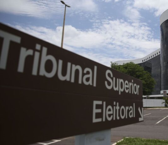 Ao TSE, Meta nega tratamento desigual entre candidaturas presidenciais
