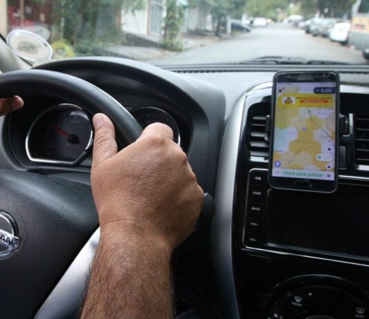 Procuradoria-Geral da República é contra vínculo trabalhista entre motoristas e aplicativos