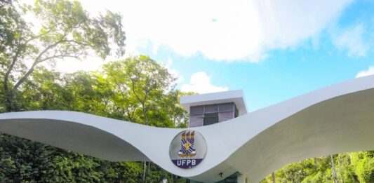 UFPB abre concurso para professores com 53 vagas e salários de até R$ 26 mil