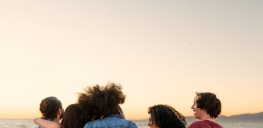 Saiba a importância das boas amizades para a saúde mental