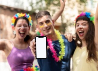 Como aumentar a segurança do seu celular para o Carnaval?