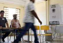 Prorrogação da votação teve baixa procura e frustração de eleitores