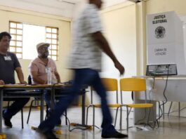Cerca de 158,7 milhões de eleitores vão às urnas em todo o país