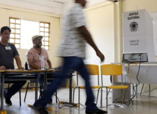 Cerca de 158,7 milhões de eleitores vão às urnas em todo o país