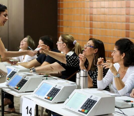 Eleições 2026: eleitor pode se inscrever para ser mesário voluntário
