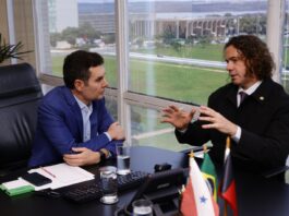 Veneziano se reúne com ministro das Cidades em Brasília e trata da construção de moradias em cidades da Paraíba