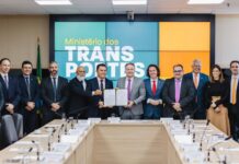 Veneziano participa de assinatura de Acordo de Cooperação Técnica que dá início à implantação do VLT em Campina Grande