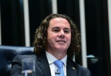 Veneziano é oficializado como novo líder do Bloco da Maioria no Senado Federal, composto por 25 senadores de quatro partidos