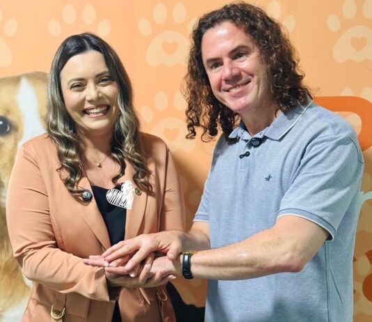 Vereadora de Campina Grande Waléria Assunção anuncia apoio à reeleição de Veneziano para o Senado Federal