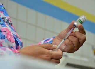 Campina Grande passa a ofertar vacina Pneumo 20 para pessoas a partir de 85 anos
