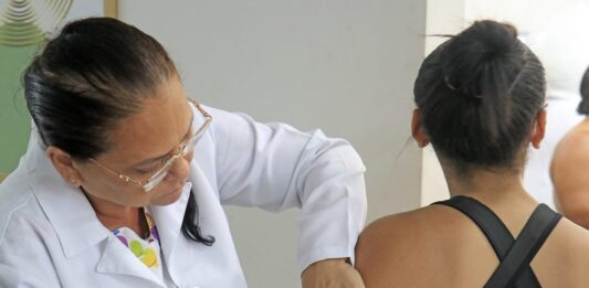 João Pessoa retoma vacinação nas salas de vacinas e pontos móveis nesta Quarta-feira de Cinzas