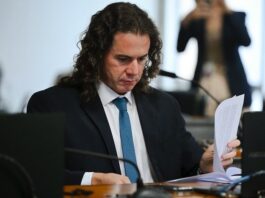 Veneziano já está em Brasília para votar e articular a aprovação do fim da escala 6×1, sem redução salarial
