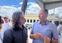 Prefeito de São João do Cariri entrega R$ 2 milhões em veículos à população e agradece a Veneziano destinação de recursos