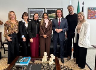 Veneziano recebe membros da Associação Paraibana de Doenças Raras e reafirma defesa das pautas da categoria