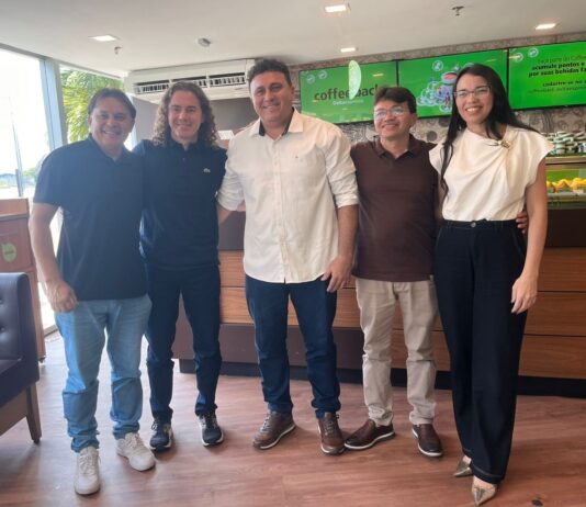 Veneziano recebe apoio à sua reeleição do vereador mais votado da história e de lideranças políticas de Itaporanga