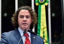 Veneziano homenageia 376 anos do Exército Brasileiro e enaltece postura atual das Forças Armadas, em defesa da Constituição e da democracia