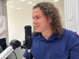 Veneziano ganha mais 4 direitos de reposta em cadeia de rádio e TV, que serão veiculados mesmo com o término do guia