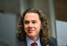 Veneziano lidera disputa para o Senado em Campina Grande com 64,4%, aponta pesquisa Índice