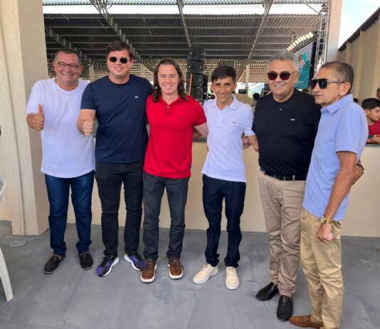 Veneziano passa o sábado no Sertão, faz reunião em Paulista e prestigia aniversário do ex-prefeito Pedro Caetano em Bom Sucesso