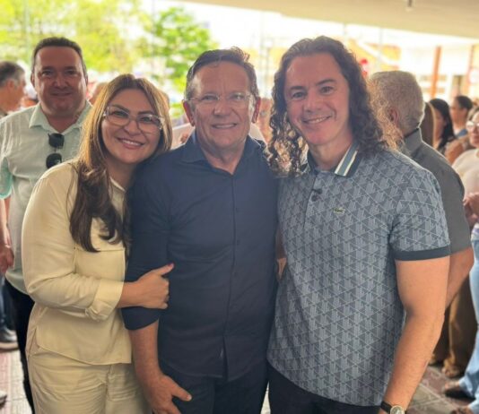 Veneziano e prefeito Galego da Gavel entregam rotatória ligando as BRs 427 e 230, em Pombal