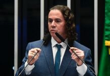 Veneziano enaltece investimentos do governo Lula em saúde, educação e casas do ‘Minha Casa, Minha Vida’ na Paraíba