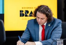 Veja as 75 cidades que ganharam vans e micro-ônibus conseguidos por Veneziano para transporte de pacientes na Paraíba