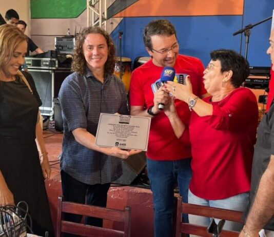 Criador da Vila do Artesão em Campina Grande, Veneziano recebe homenagem da AMDE e dos artesãos campinenses