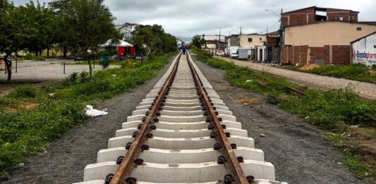 Obras do VLT: instalação de passagens de nível começa na divisa entre o Tambor e o Catolé