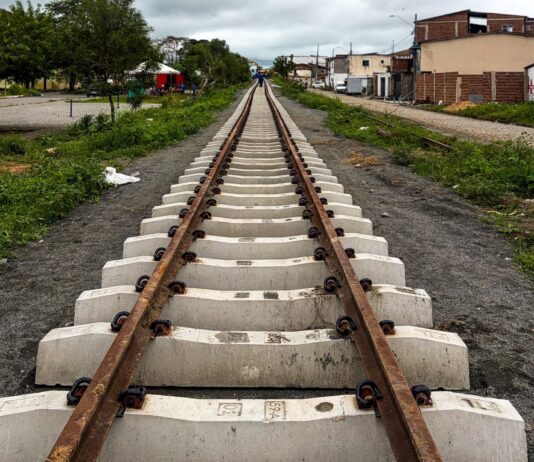 Obras do VLT: instalação de passagens de nível começa na divisa entre o Tambor e o Catolé