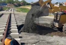 Prefeitura de Campina Grande iniciou neste sábado intervenção emergencial em linha férrea no bairro de Bodocongó