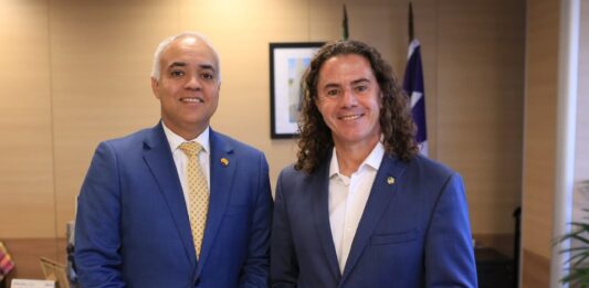 Veneziano acompanha projetos no Ministério das Cidades e volta à Paraíba nesta quarta para se dedicar “integralmente” à reeleição de Lula