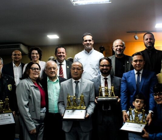 Câmara homenageia autoridades da Administração e Segurança Pública com Título de Cidadania Campinense